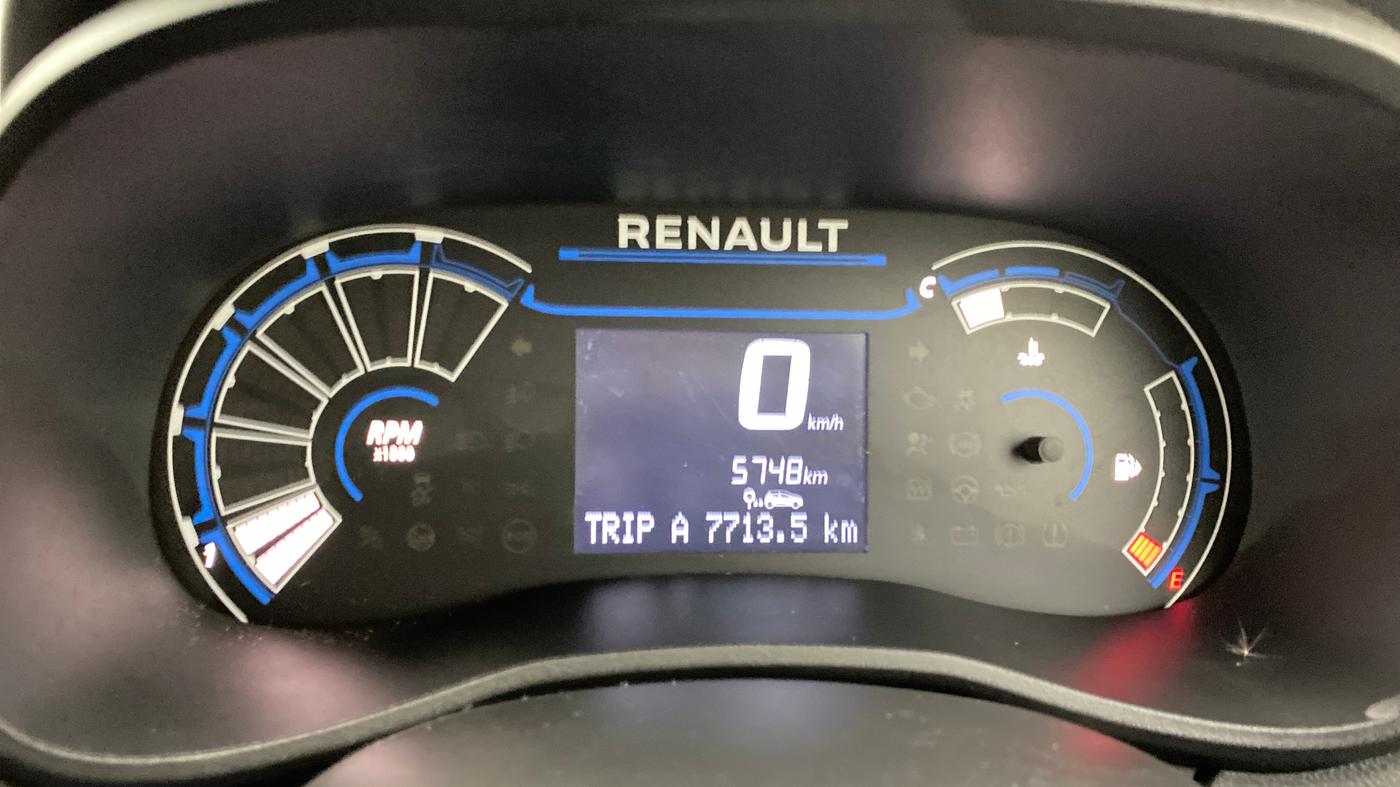 2023 Renault Kwid RXT 1.0, Petrol, Manual, 5,748 km, Odometer Image