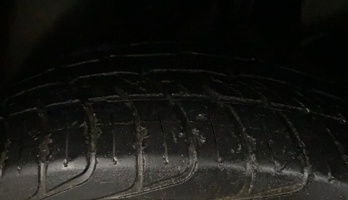 2016 Hyundai Creta S 1.6 PETROL, Petrol, Manual, 43,500 km, Left Rear Tyre Tread