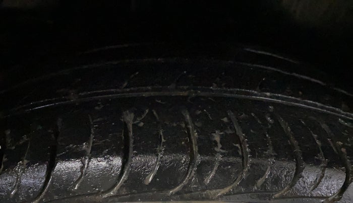 2016 Hyundai Creta S 1.6 PETROL, Petrol, Manual, 43,500 km, Right Rear Tyre Tread