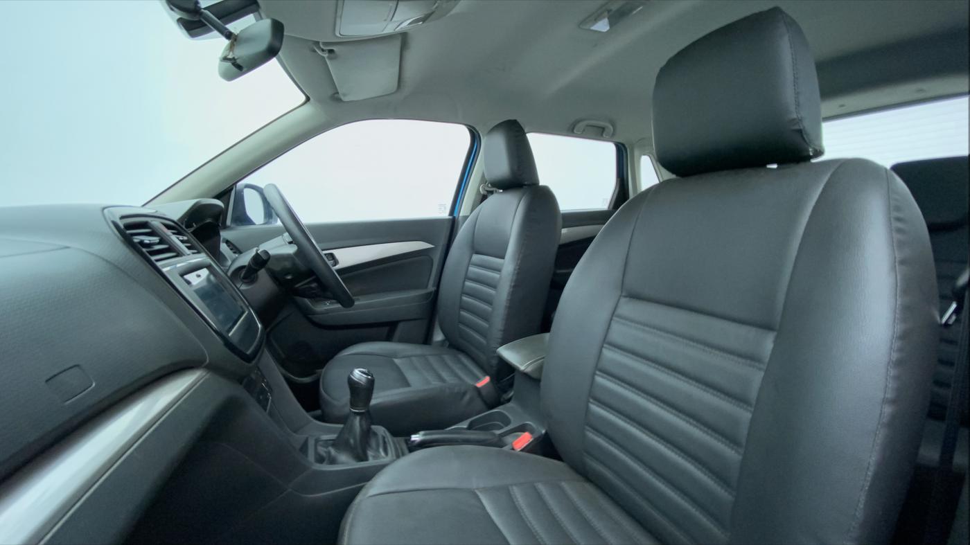 2017 Maruti Vitara Brezza ZDI PLUS DUAL TONE, Diesel, Manual, 98,251 km, Right Side Front Door Cabin