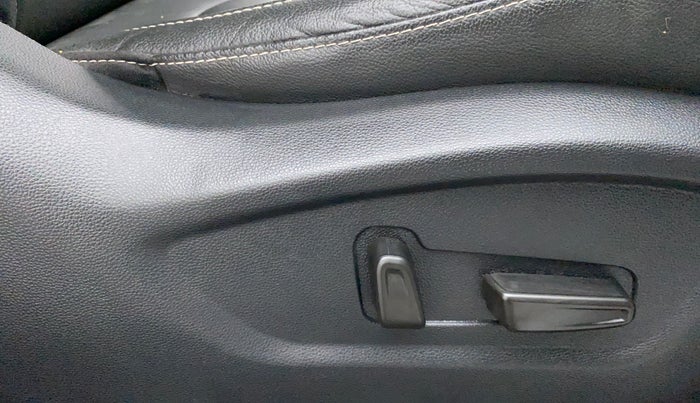 2020 Hyundai Creta SX (O) EXECUTIVE 1.6 PETROL, Petrol, Manual, 22,417 km, Driver Side Adjustment Panel