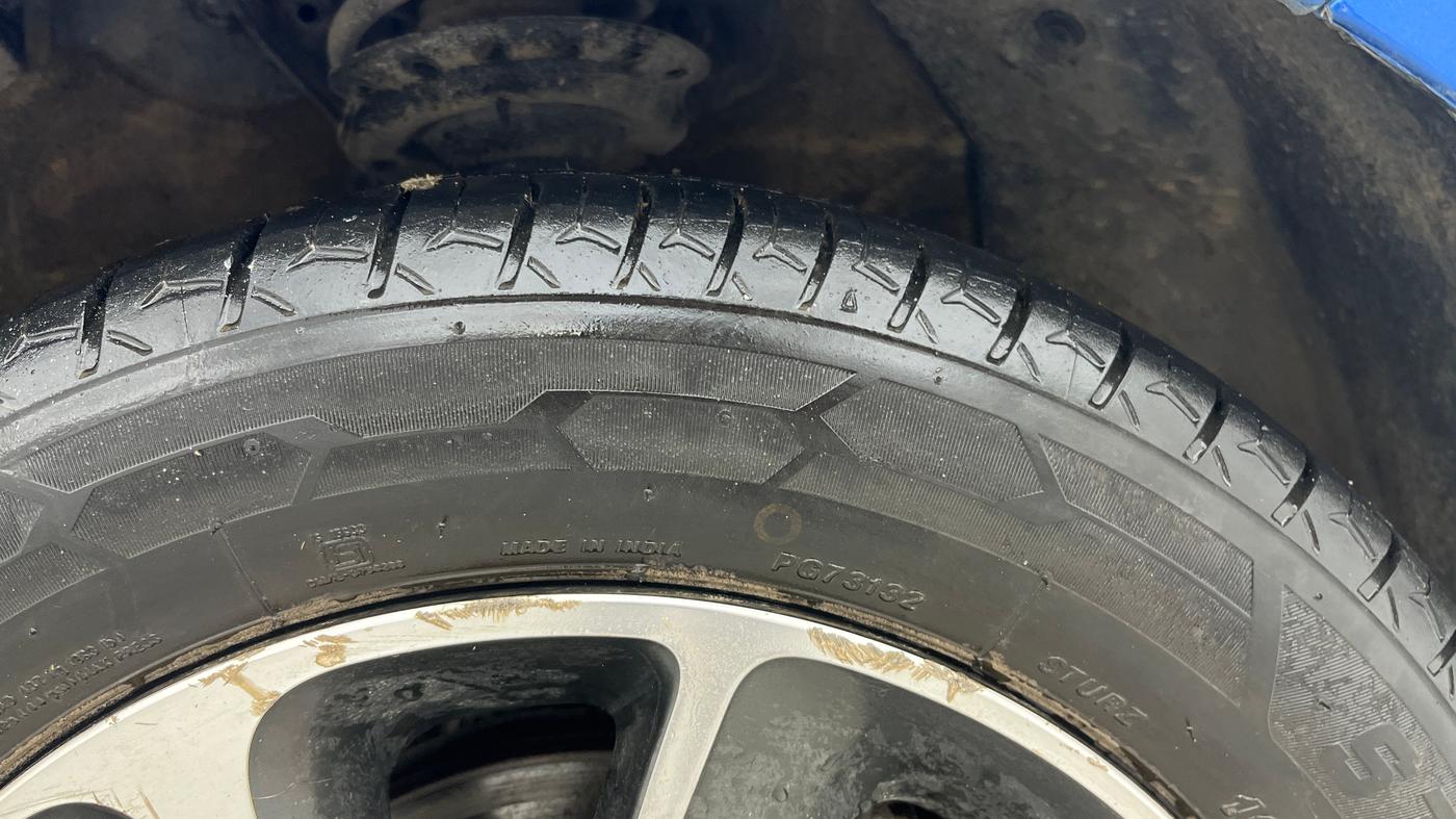 2018 Hyundai Grand i10 SPORTZ AT 1.2 KAPPA VTVT, Petrol, Automatic, 61,935 km, Right Front Tyre Tread