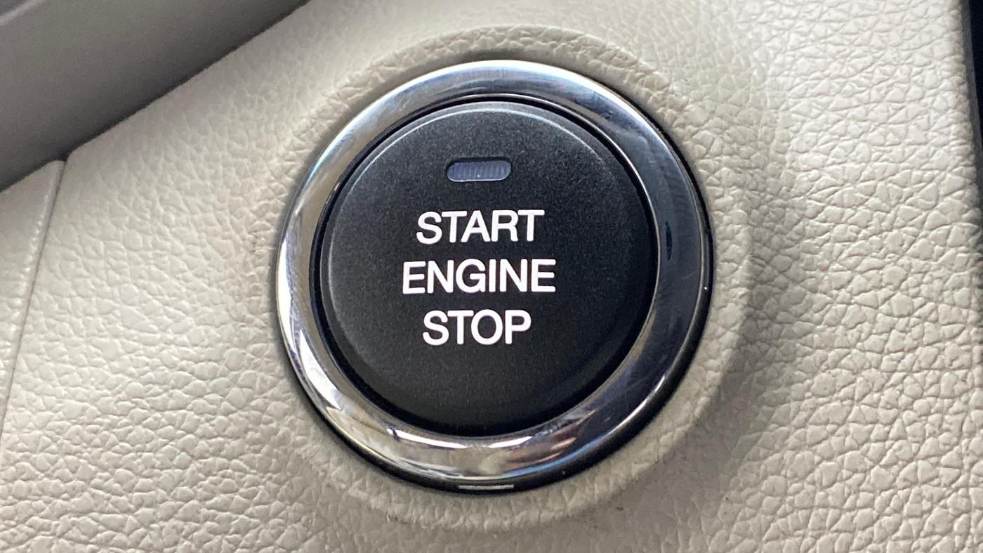 2019 Mahindra XUV300 W8 1.5 DIESEL AMT, Diesel, Automatic, 35,171 km, Keyless Start/ Stop Button