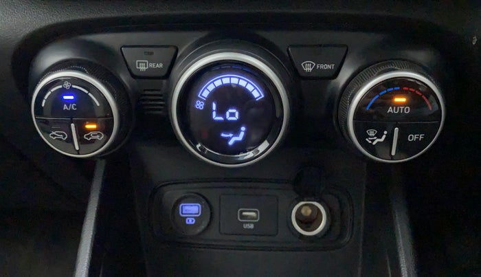 2021 Hyundai VENUE SX 1.0 TURBO, Petrol, Manual, 34,705 km, Automatic Climate Control
