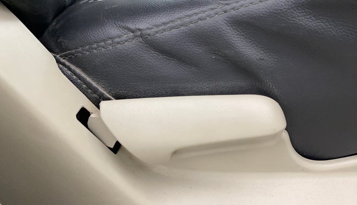 2018 Maruti Celerio VXI, Petrol, Manual, 41,031 km, Driver Side Adjustment Panel