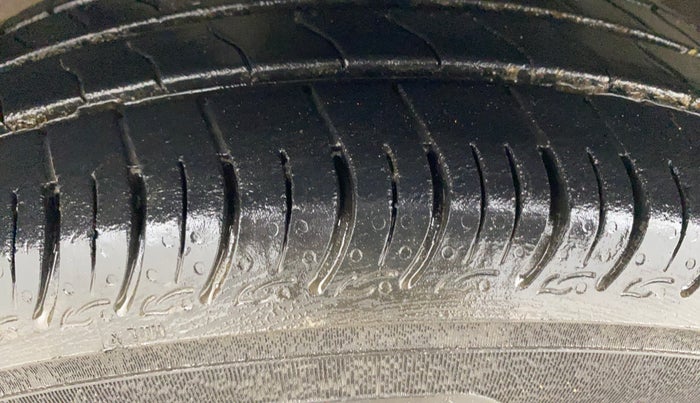 2018 Maruti Celerio VXI, Petrol, Manual, 41,031 km, Left Front Tyre Tread