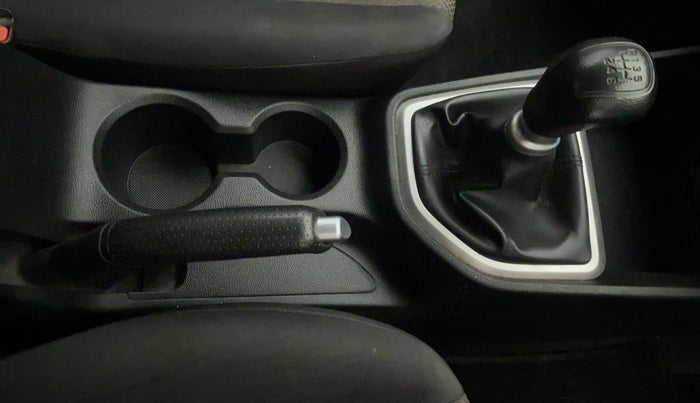 2018 Hyundai Creta E PLUS 1.6 PETROL, Petrol, Manual, 50,937 km, Gear Lever
