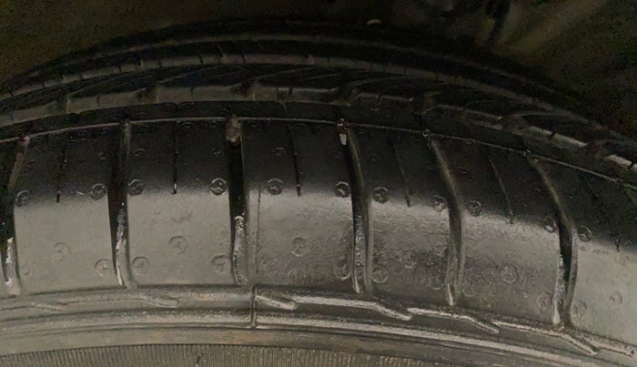 2018 Hyundai Creta E PLUS 1.6 PETROL, Petrol, Manual, 50,937 km, Right Rear Tyre Tread