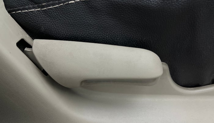 2017 Maruti Celerio ZXI, Petrol, Manual, 51,865 km, Driver Side Adjustment Panel