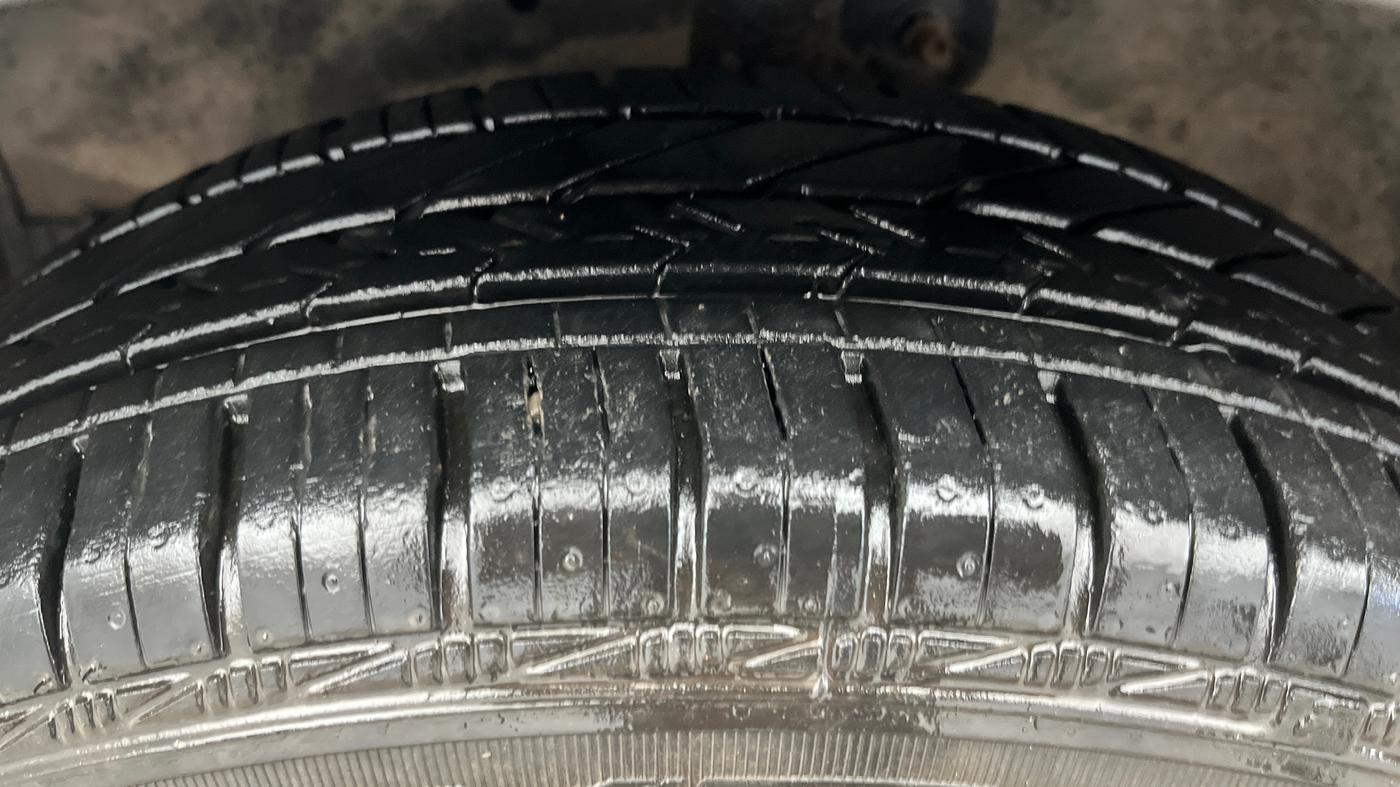 2017 Maruti Celerio ZXI, Petrol, Manual, 51,865 km, Left Front Tyre Tread