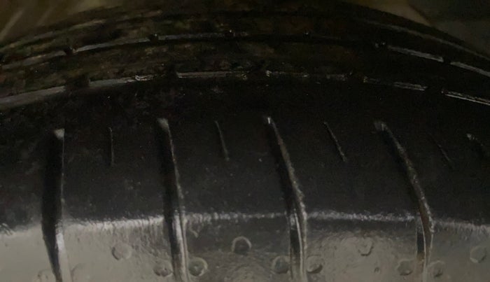 2019 MG HECTOR SHARP 1.5 DCT PETROL, Petrol, Automatic, 74,850 km, Right Front Tyre Tread