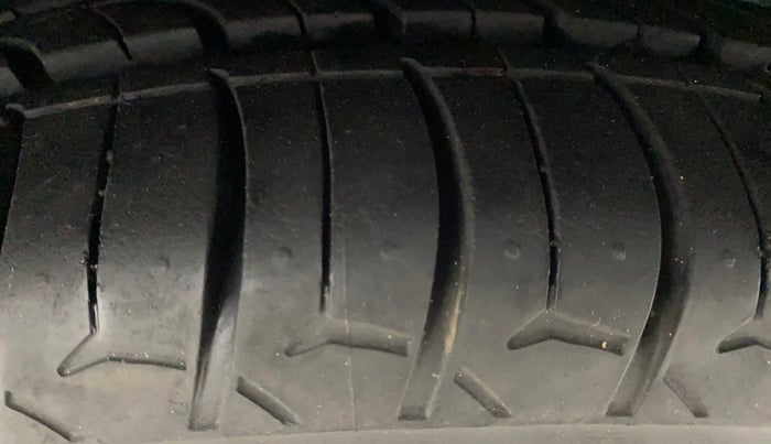 2017 Tata TIGOR XZ PETROL, Petrol, Manual, 45,808 km, Right Front Tyre Tread