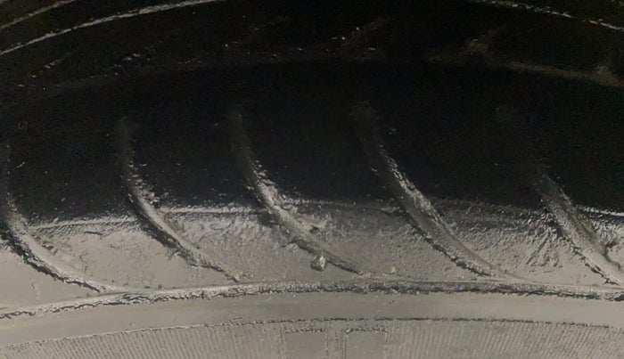 2017 Ford Figo Aspire TITANIUM 1.2 PETROL, Petrol, Manual, 52,795 km, Left Front Tyre Tread