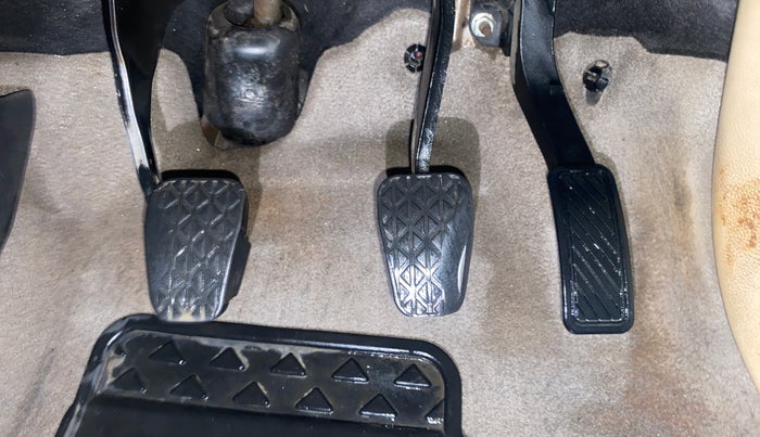 2017 Ford Figo Aspire TITANIUM 1.2 PETROL, Petrol, Manual, 52,795 km, Pedals