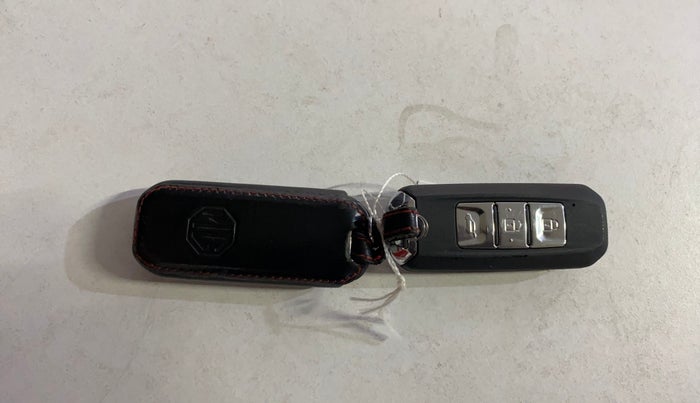 2020 MG HECTOR PLUS SHARP 1.5 PETROL TURBO DCT 6-STR, Petrol, Automatic, 66,451 km, Key Close Up