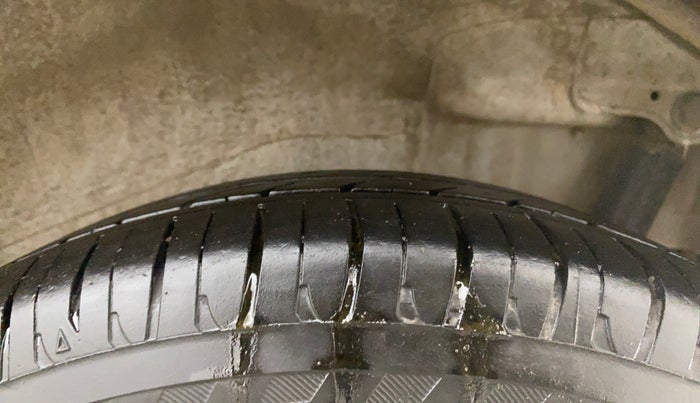 2015 Maruti Wagon R 1.0 VXI, Petrol, Manual, 35,923 km, Left Rear Tyre Tread