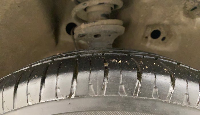 2015 Maruti Wagon R 1.0 VXI, Petrol, Manual, 35,923 km, Right Front Tyre Tread