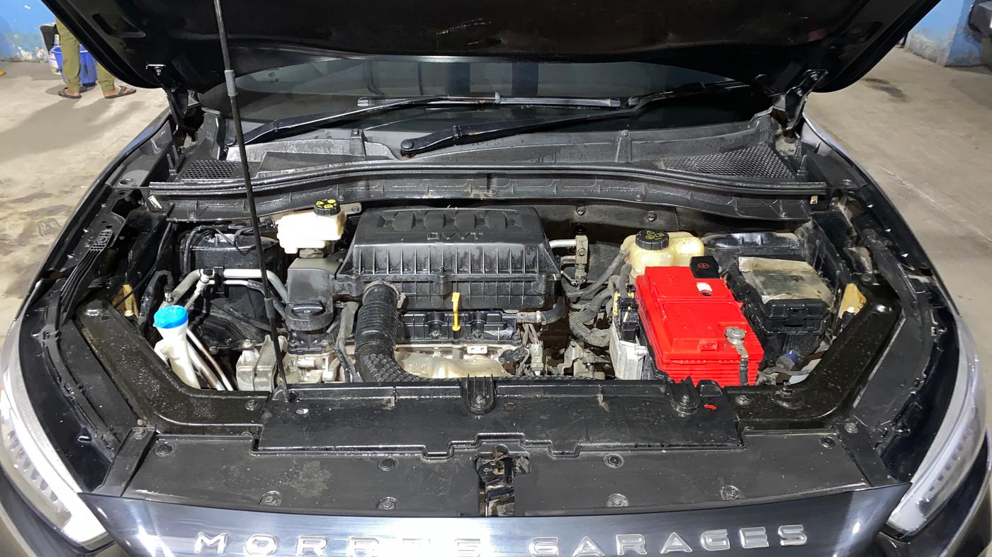 2022 MG ASTOR SUPER 1.5 MT, Petrol, Manual, 18,100 km, Engine View