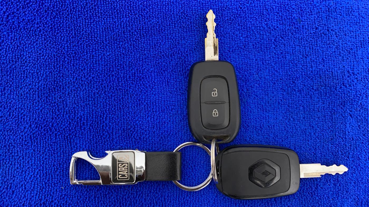 2021 Renault Kwid RXT 1.0 AMT (O), Petrol, Automatic, 5,923 km, Key Close Up