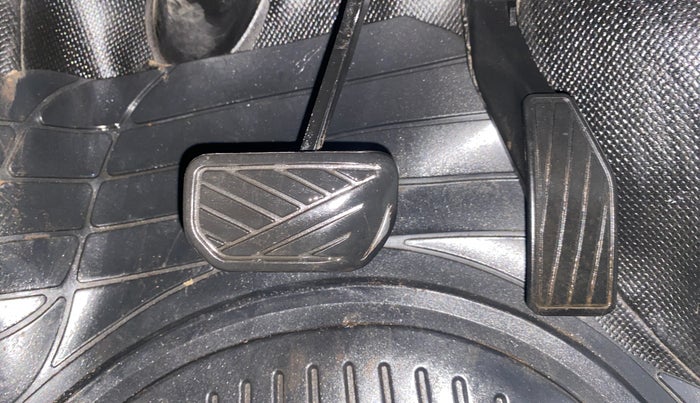 2017 Maruti IGNIS ALPHA 1.3 AMT, Diesel, Automatic, 88,910 km, Pedals