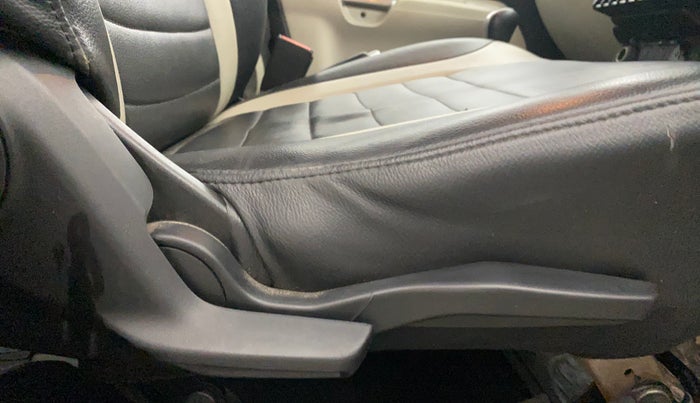 2017 Maruti IGNIS ALPHA 1.3 AMT, Diesel, Automatic, 88,910 km, Driver Side Adjustment Panel