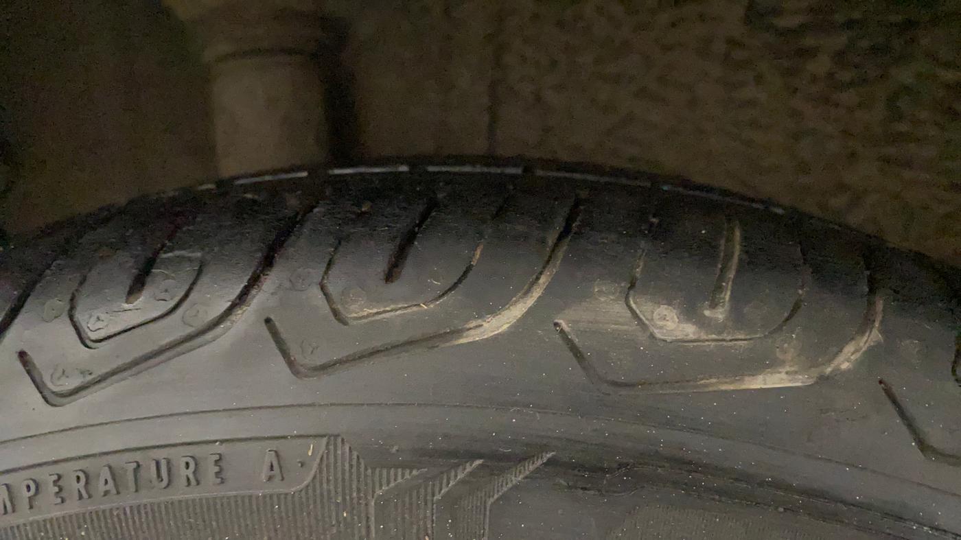 2017 Maruti IGNIS ALPHA 1.3 AMT, Diesel, Automatic, 89,138 km, Right Rear Tyre Tread