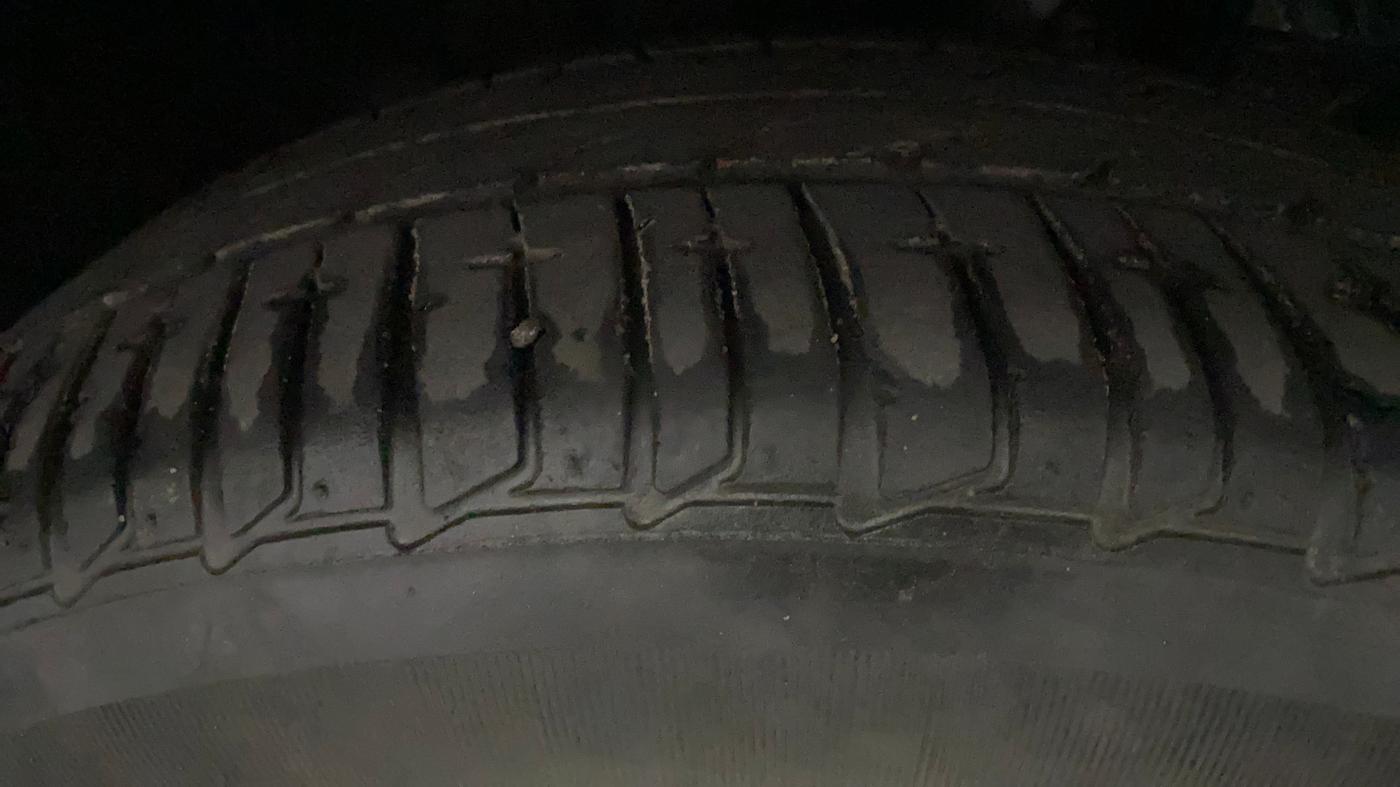 2023 Tata Tiago XZ PLUS PETROL, Petrol, Manual, 29,902 km, Right Front Tyre Tread