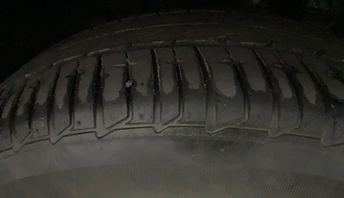 2023 Tata Tiago XZ PLUS PETROL, Petrol, Manual, 29,883 km, Right Front Tyre Tread