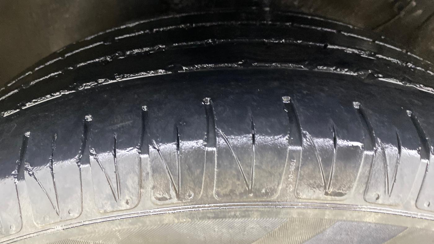 2023 KIA SONET HTX 1.5 AT, Diesel, Automatic, 68,438 km, Left Front Tyre Tread