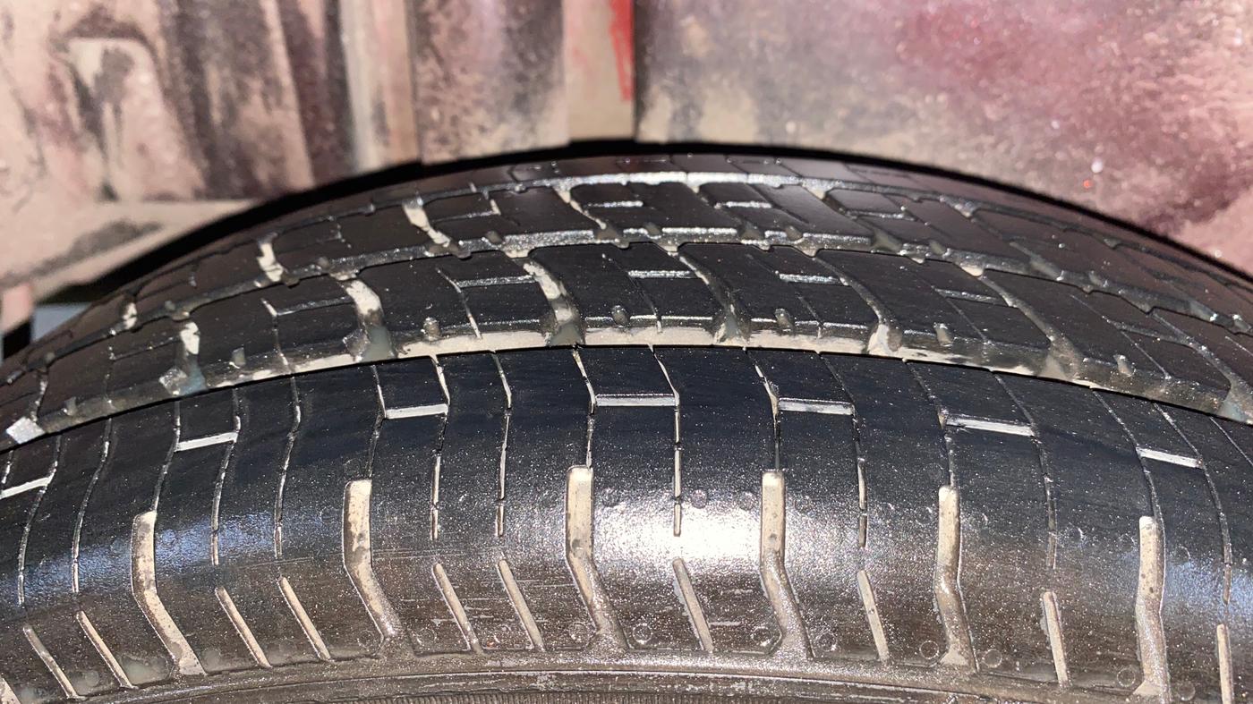 2016 Maruti Swift Dzire VXI, Petrol, Manual, 72,621 km, Right Rear Tyre Tread