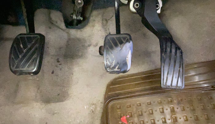 2016 Maruti Swift Dzire VXI, Petrol, Manual, 72,621 km, Pedals