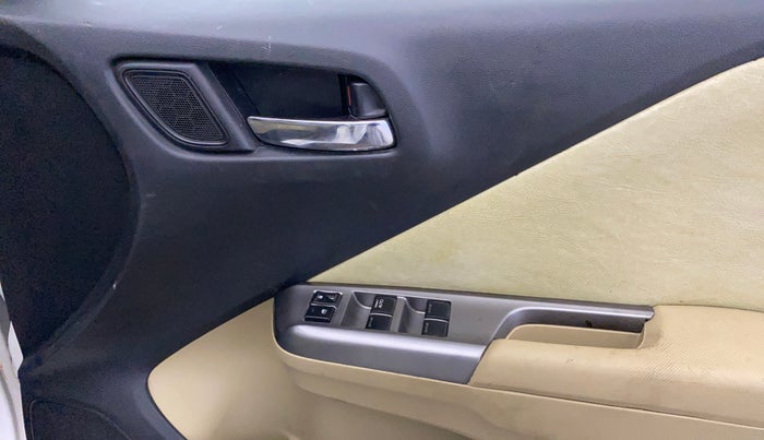 2014 Honda City 1.5L I-VTEC V MT, Petrol, Manual, 71,402 km, Driver Side Door Panels Control