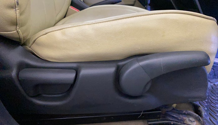 2014 Honda City 1.5L I-VTEC V MT, Petrol, Manual, 71,402 km, Driver Side Adjustment Panel