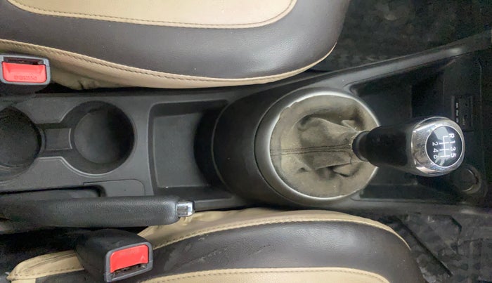 2012 Hyundai i20 ASTA 1.4 CRDI, Diesel, Manual, 94,844 km, Gear Lever