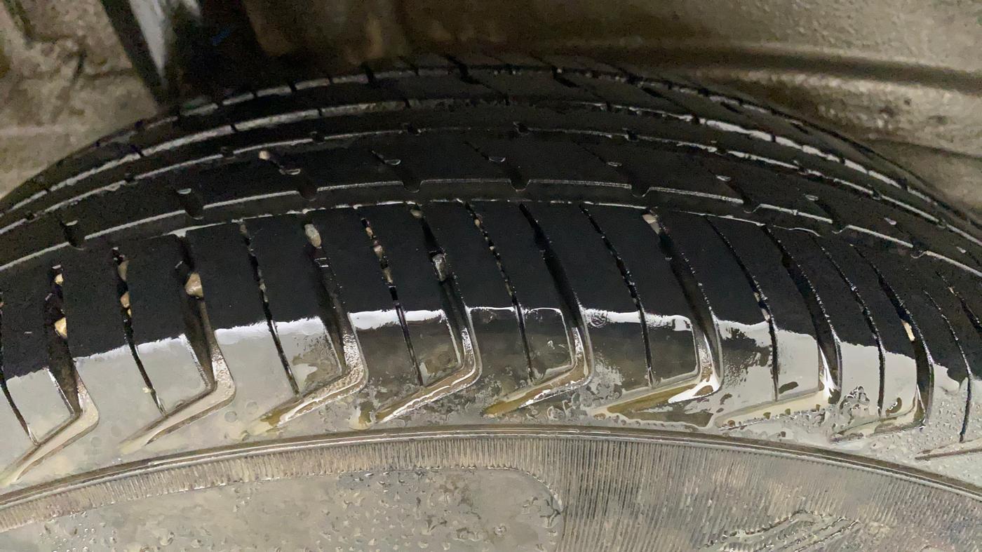 2021 Maruti New Wagon-R LXI CNG 1.0, CNG, Manual, 26,161 km, Right Rear Tyre Tread