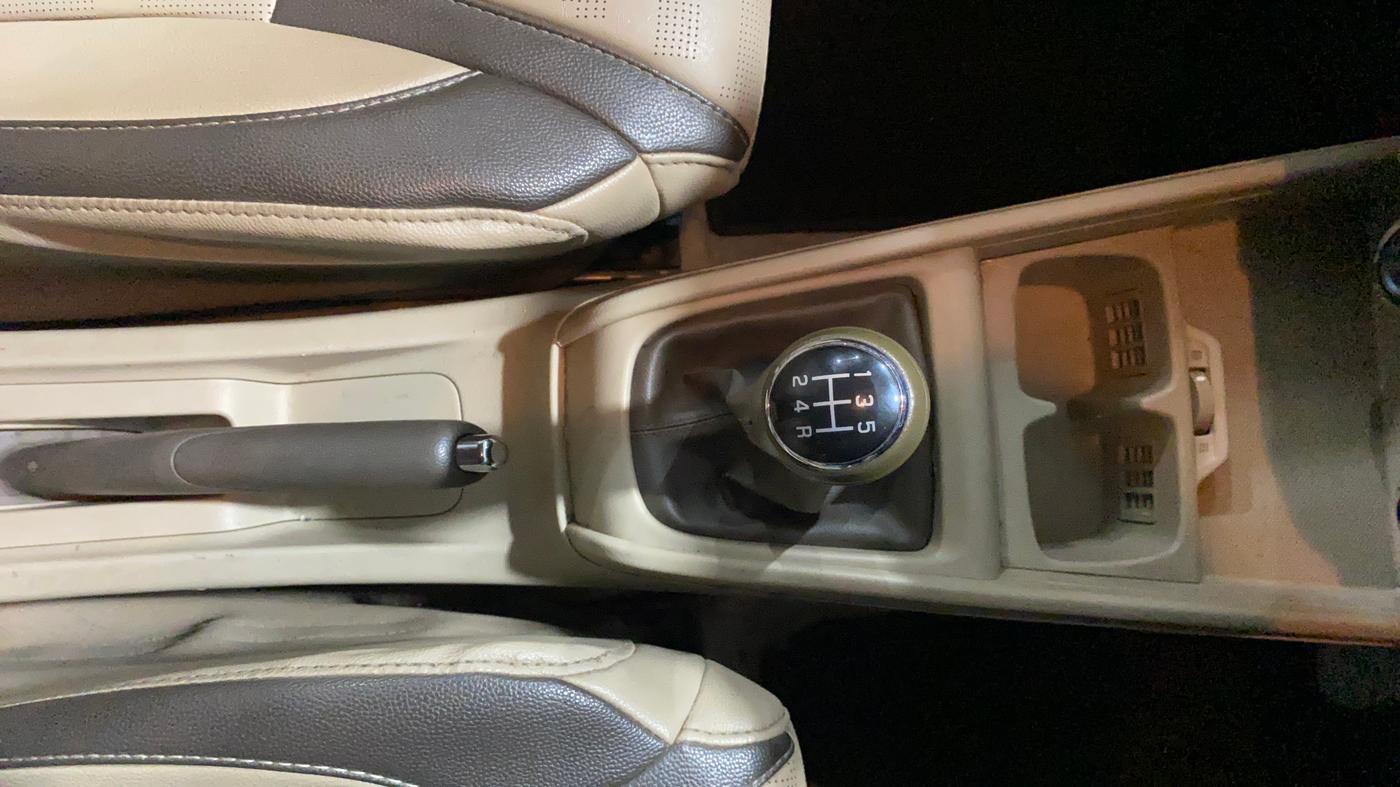 2021 Maruti Ertiga VXI SHVS, Petrol, Manual, 79,857 km, Gear Lever