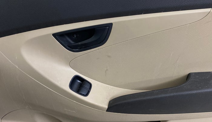 2018 Hyundai Eon ERA +, Petrol, Manual, 59,181 km, Driver Side Door Panels Control