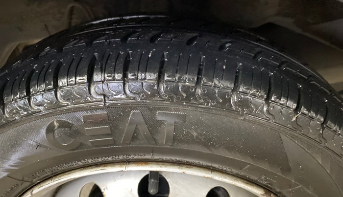 2018 Hyundai Eon ERA +, Petrol, Manual, 59,181 km, Right Rear Tyre Tread