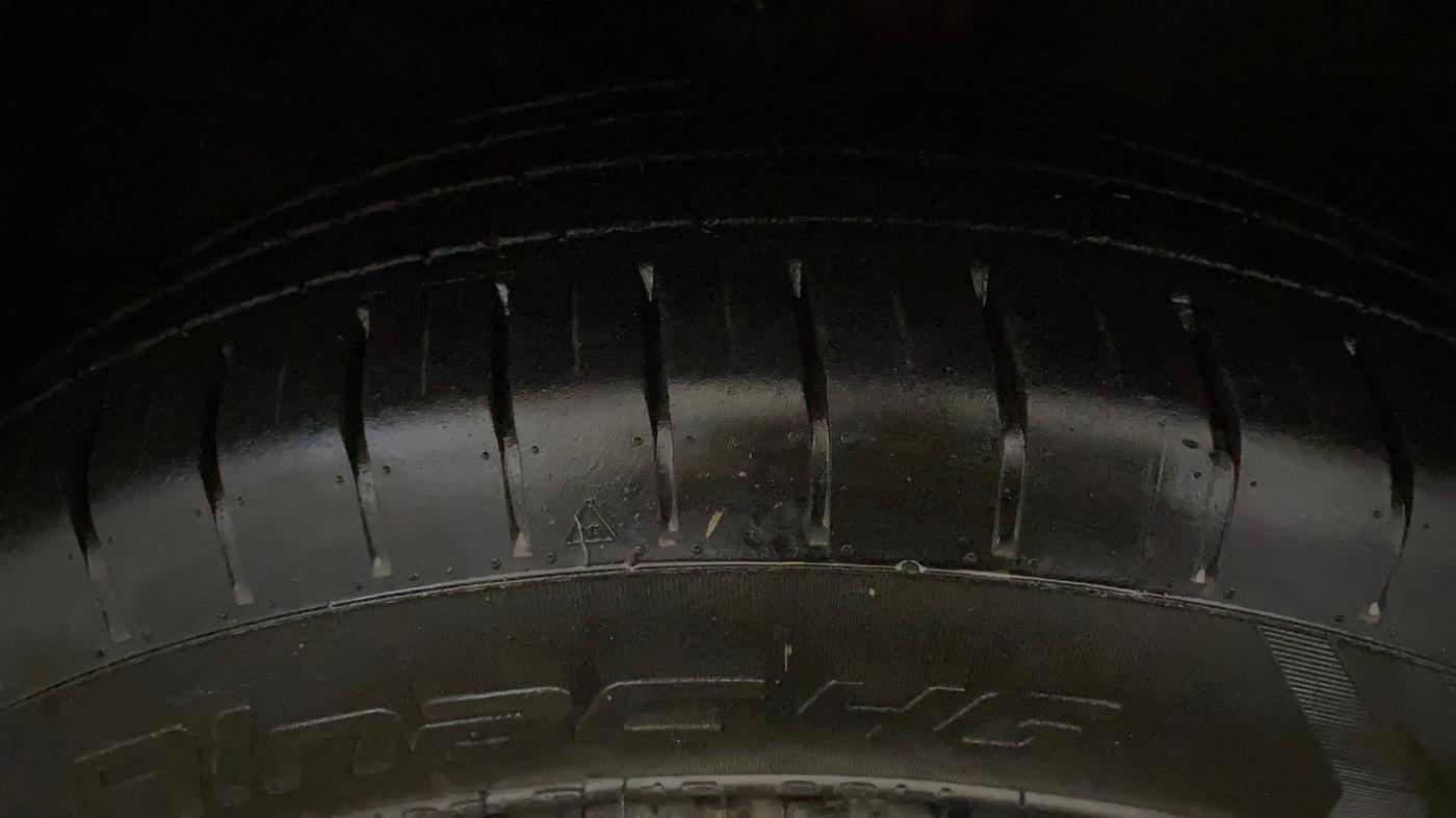 2016 Maruti Baleno DELTA PETROL 1.2, Petrol, Manual, 72,762 km, Left Front Tyre Tread