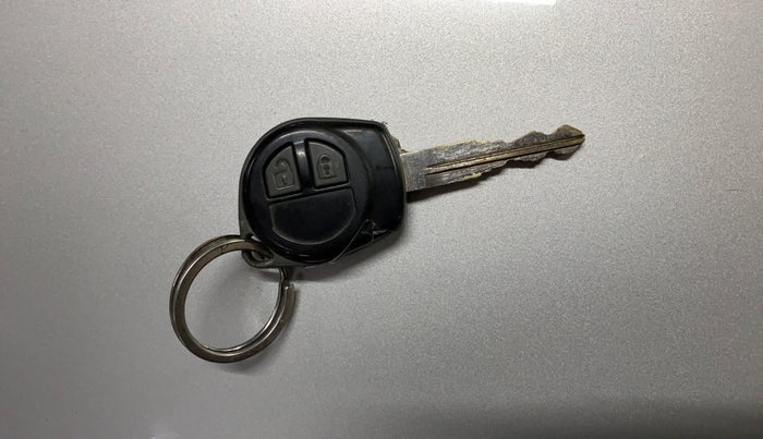 2016 Maruti Baleno DELTA PETROL 1.2, Petrol, Manual, 72,762 km, Key Close Up