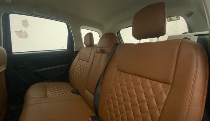 2019 Renault Duster RXS OPT CVT, Petrol, Automatic, 14,360 km, Right Side Rear Door Cabin