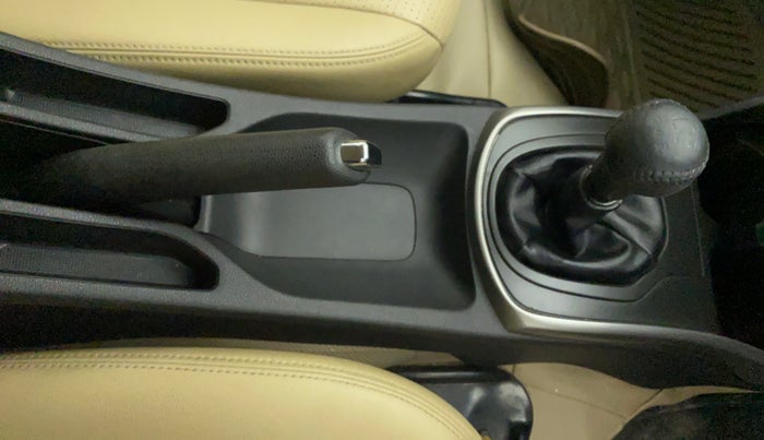 2015 Honda City 1.5L I-VTEC VX, Petrol, Manual, 61,611 km, Gear Lever