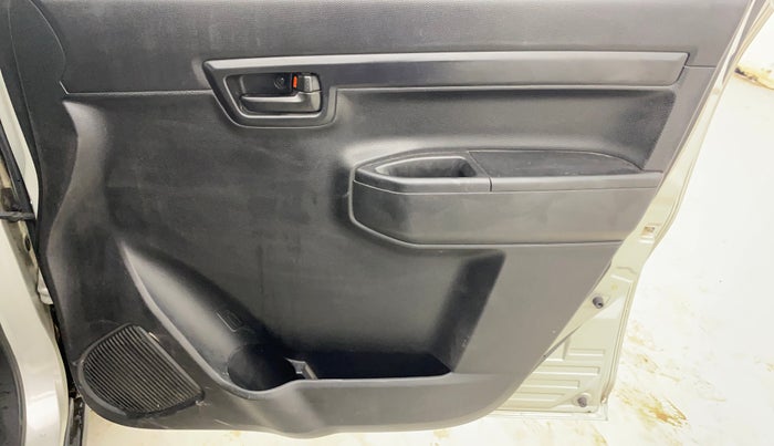 2021 Maruti S PRESSO VXI PLUS AMT, Petrol, Automatic, 8,601 km, Driver Side Door Panels Control