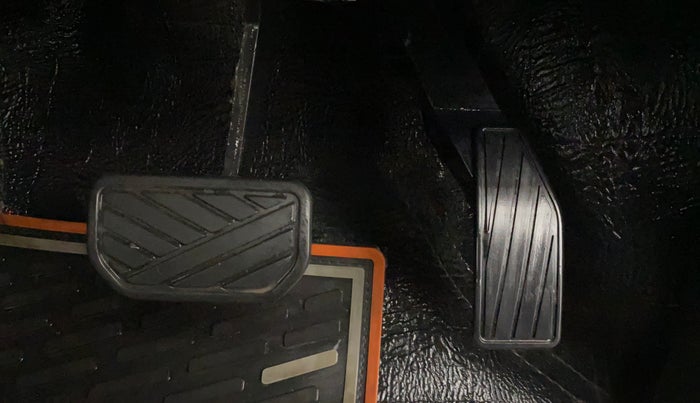 2021 Maruti S PRESSO VXI PLUS AMT, Petrol, Automatic, 8,601 km, Pedals