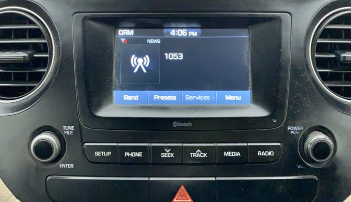 2017 Hyundai Grand i10 SPORTZ 1.2 KAPPA VTVT, CNG, Manual, 96,561 km, Infotainment System