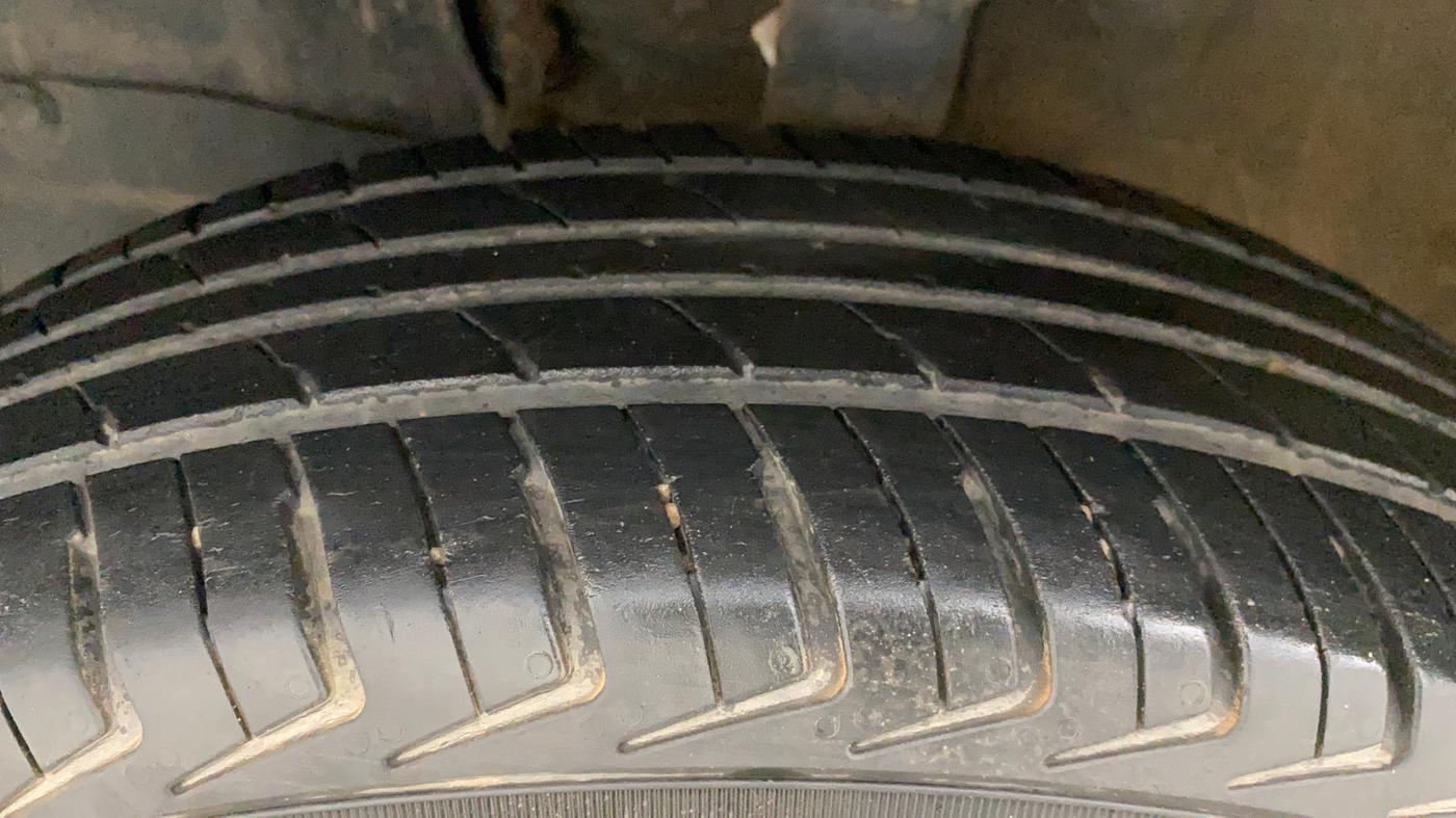 2021 Maruti New Wagon-R LXI 1.0, Petrol, Manual, 42,481 km, Left Front Tyre Tread