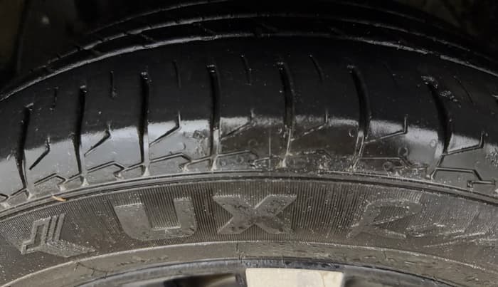 2020 MG HECTOR SHARP 1.5 DCT PETROL, Petrol, Automatic, 43,609 km, Left Front Tyre Tread