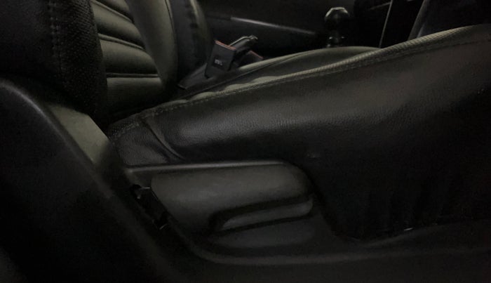 2016 Maruti Swift LXI (O), Petrol, Manual, 72,548 km, Driver Side Adjustment Panel