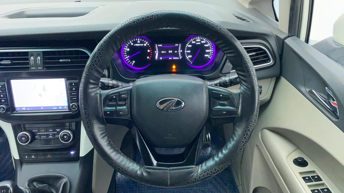 2021 Mahindra MARAZZO M 6 + 8 STR, Diesel, Manual, 47,117 km, Steering Wheel Close Up