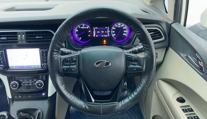 2021 Mahindra MARAZZO M 6 + 8 STR, Diesel, Manual, 47,117 km, Steering Wheel Close Up